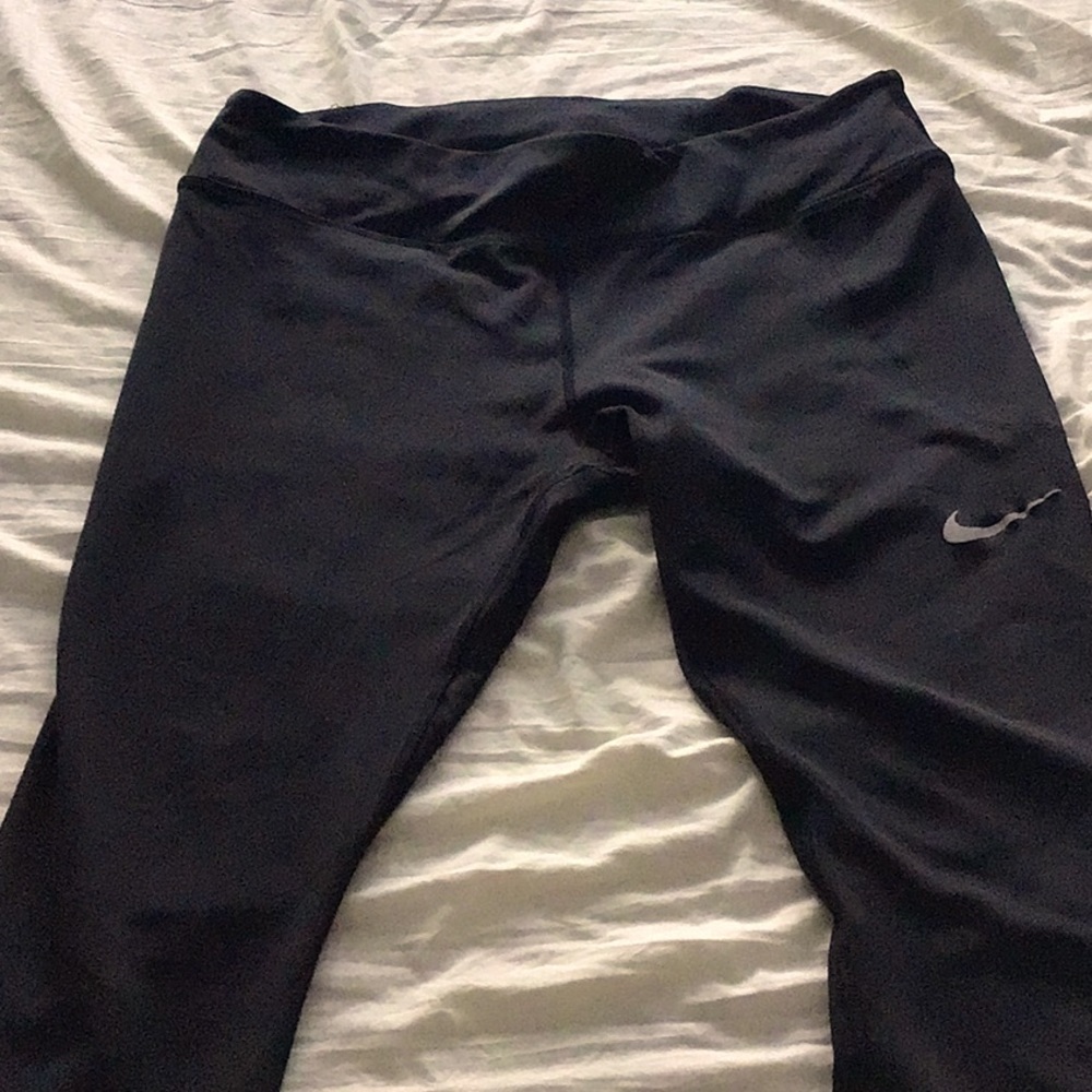 Nike Dri-fit leggings size Large perfect for working out 🏋️♀️ - Picture 2 of 10